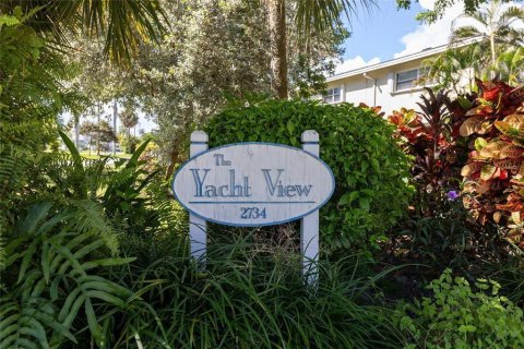 Condo in Lighthouse Point, Florida, 2 bedrooms № 2246202 - photo 26