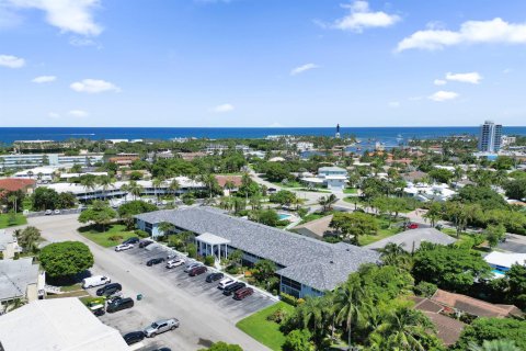 Condo in Lighthouse Point, Florida, 2 bedrooms № 2246202 - photo 30