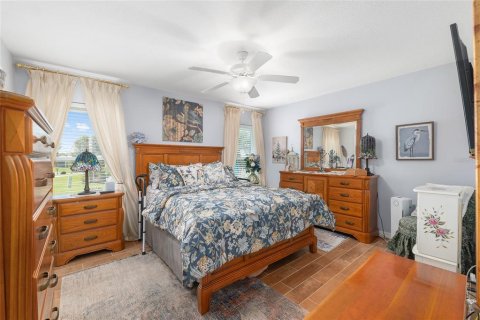 House in Summerfield, Florida 2 bedrooms, 126.25 sq.m. № 2100826 - photo 24