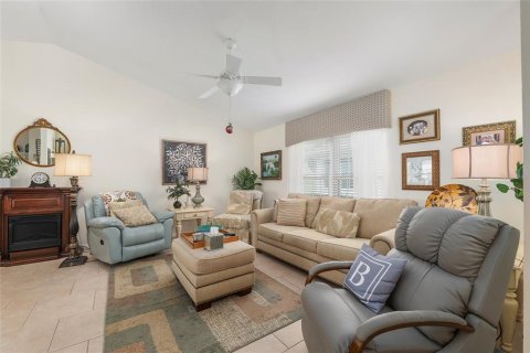 House in Summerfield, Florida 2 bedrooms, 126.25 sq.m. № 2100826 - photo 8