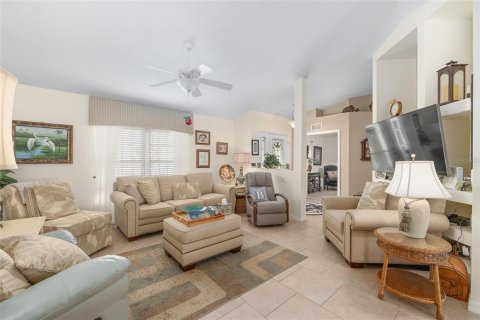 House in Summerfield, Florida 2 bedrooms, 126.25 sq.m. № 2100826 - photo 11