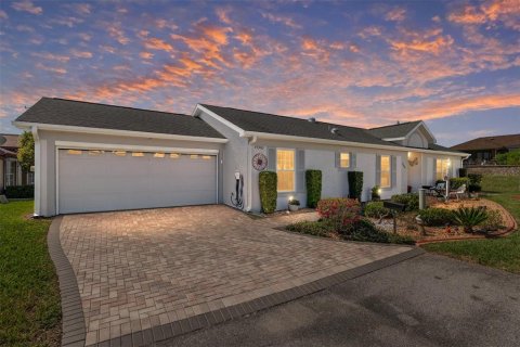 House in Summerfield, Florida 2 bedrooms, 126.25 sq.m. № 2100826 - photo 2