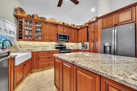 Купить виллу или дом в Кейп-Корал, Флорида 5 комнат, 233.65м2, № 2095136 - фото 12