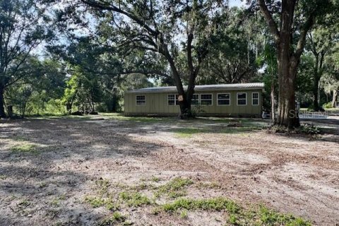 Apartment in Plant City, Florida 3 bedrooms, 148.64 sq.m. № 1913516 - photo 1