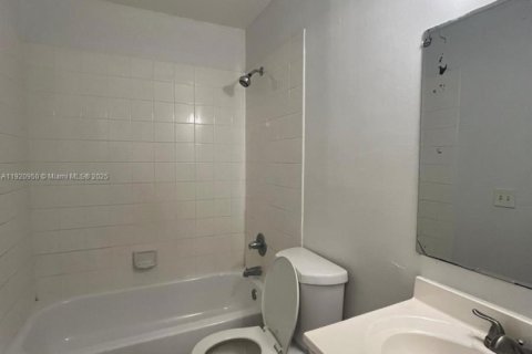 Copropriété à louer à Lauderhill, Floride: 2 chambres, 81.75 m2 № 1975186 - photo 14