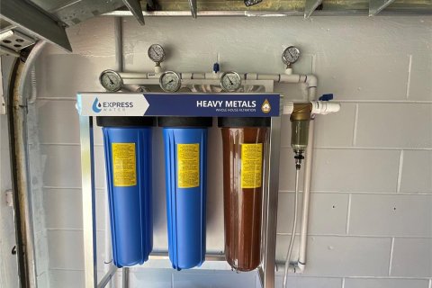 House in Palm Harbor, Florida 3 bedrooms, 140.84 sq.m. № 1901789 - photo 26