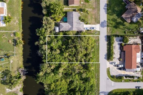 Land in Port Charlotte, Florida № 2164239
