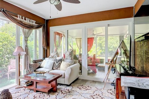 House in Palm Coast, Florida 3 bedrooms, 208.66 sq.m. № 2230649 - photo 23
