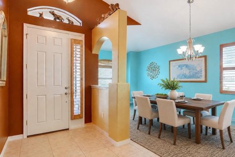 House in Palm Coast, Florida 3 bedrooms, 208.66 sq.m. № 2230649 - photo 5