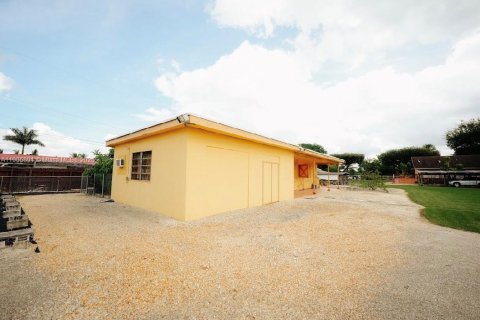 Villa ou maison à vendre à Homestead, Floride: 2 chambres, 86.21 m2 № 1956642 - photo 22