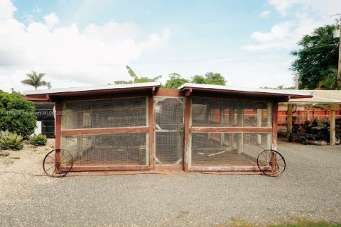 Villa ou maison à vendre à Homestead, Floride: 2 chambres, 86.21 m2 № 1956642 - photo 18
