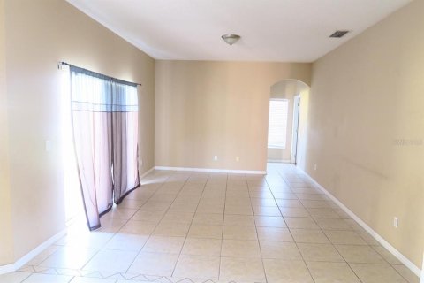 House in Kissimmee, Florida 4 bedrooms, 206.34 sq.m. № 2117246 - photo 10