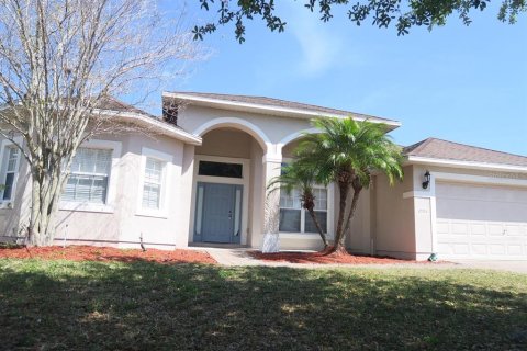 House in Kissimmee, Florida 4 bedrooms, 206.34 sq.m. № 2117246 - photo 2