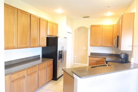 House in Kissimmee, Florida 4 bedrooms, 206.34 sq.m. № 2117246 - photo 12