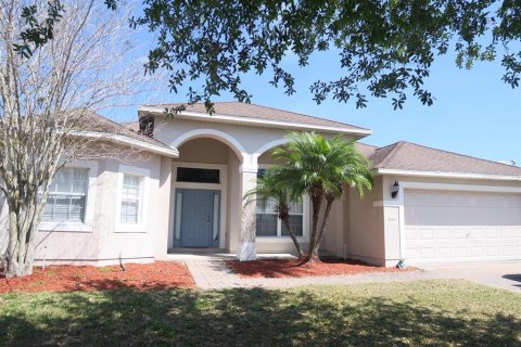 House in Kissimmee, Florida 4 bedrooms, 206.34 sq.m. № 2117246 - photo 3