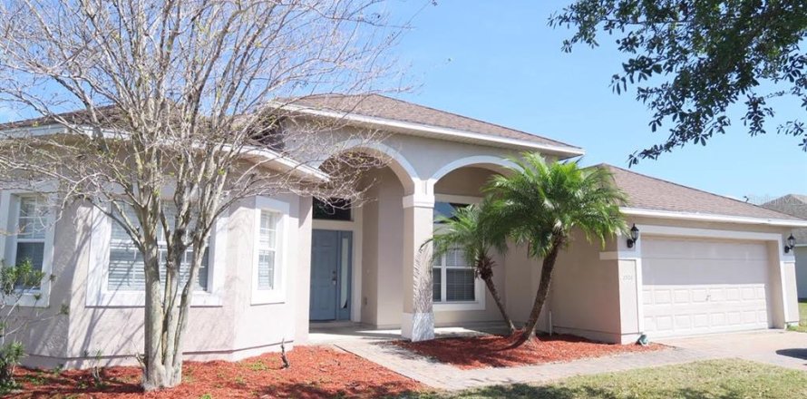 House in Kissimmee, Florida 4 bedrooms, 206.34 sq.m. № 2117246