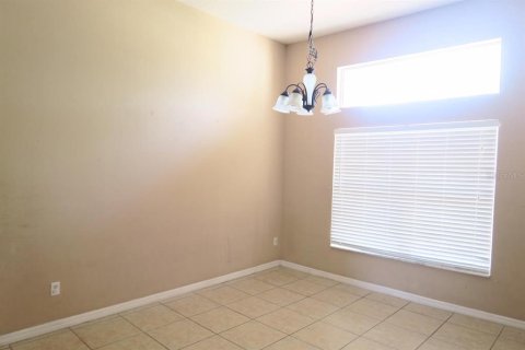 House in Kissimmee, Florida 4 bedrooms, 206.34 sq.m. № 2117246 - photo 8