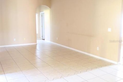 House in Kissimmee, Florida 4 bedrooms, 206.34 sq.m. № 2117246 - photo 11