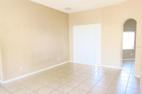 House in Kissimmee, Florida 4 bedrooms, 206.34 sq.m. № 2117246 - photo 7