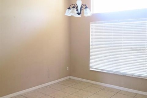 House in Kissimmee, Florida 4 bedrooms, 206.34 sq.m. № 2117246 - photo 9