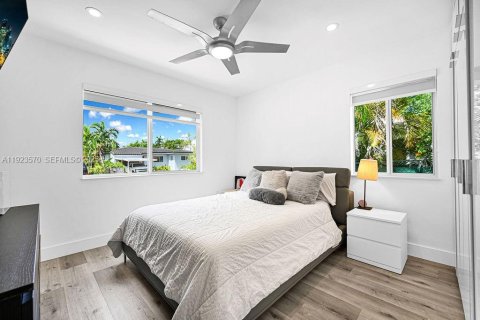 Villa ou maison à louer à Miami, Floride: 3 chambres, 131.74 m2 № 1983819 - photo 16