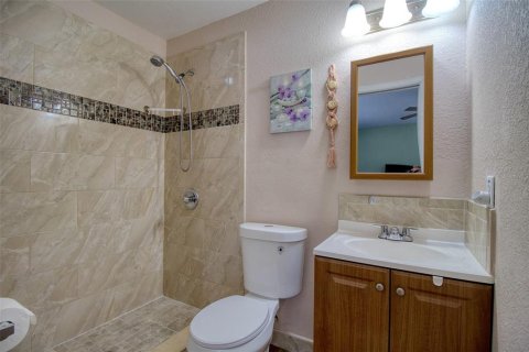 Casa en venta en Tampa, Florida, 4 dormitorios, 144.93 m2 № 1777974 - foto 18