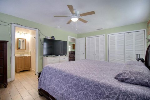 Casa en venta en Tampa, Florida, 4 dormitorios, 144.93 m2 № 1777974 - foto 17