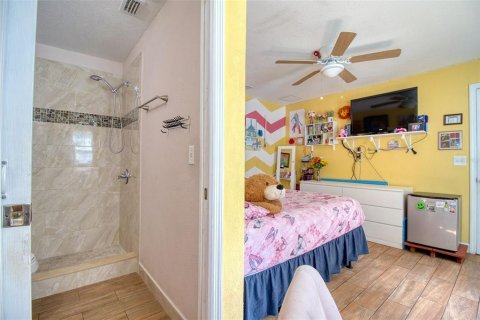 Casa en venta en Tampa, Florida, 4 dormitorios, 144.93 m2 № 1777974 - foto 22