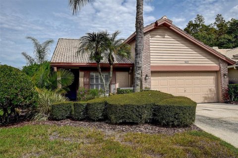 House in Palm Harbor, Florida 2 bedrooms, 151.52 sq.m. № 2416847