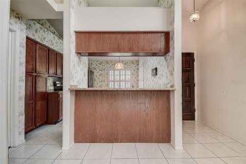 House in Palm Harbor, Florida 2 bedrooms, 151.52 sq.m. № 2416847 - photo 12