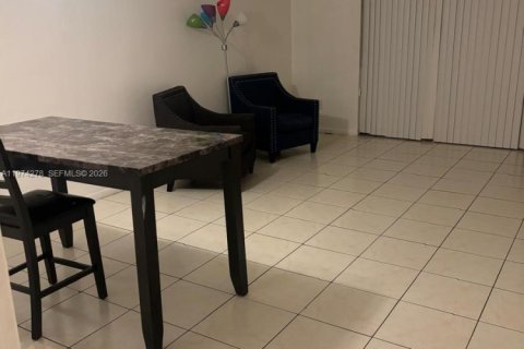 Снять в аренду кондоминиум в Лодерхилл, Флорида 2 спальни, 81.57м2, № 2036591 - фото 20