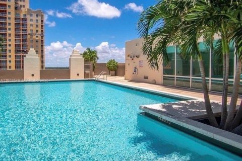 Condo in Miami, Florida, 3 bedrooms  № 2029962 - photo 17
