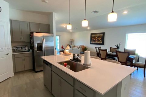 Villa ou maison à louer à Port St. Lucie, Floride: 4 chambres, 168.52 m2 № 1922186 - photo 30