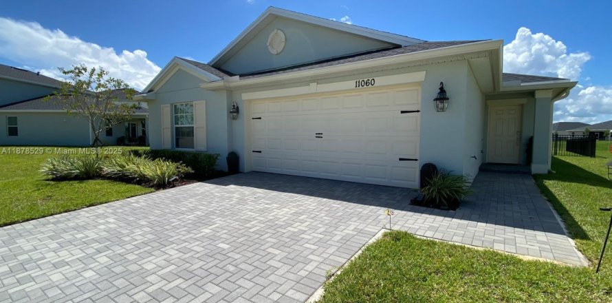 Villa ou maison à Port St. Lucie, Floride 4 chambres, 168.52 m2 № 1922186