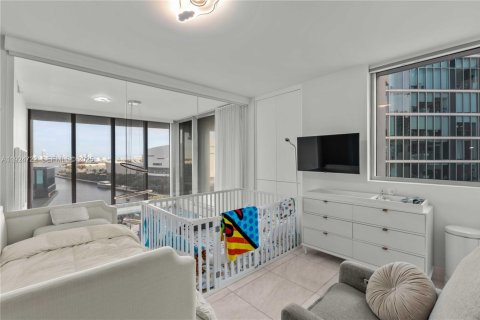 Copropriété à louer à Miami, Floride: 2 chambres, 171.78 m2 № 1984603 - photo 18