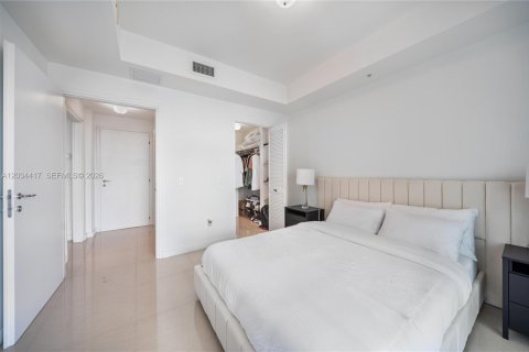 Condo in Miami, Florida, 2 bedrooms № 2256406 - photo 11