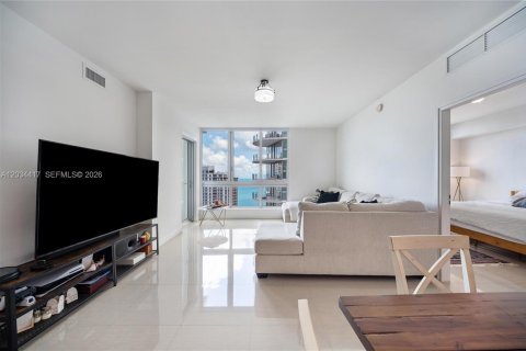 Condo in Miami, Florida, 2 bedrooms № 2256406 - photo 25