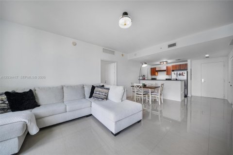 Condo in Miami, Florida, 2 bedrooms № 2256406 - photo 23