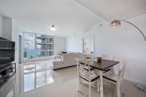 Condo in Miami, Florida, 2 bedrooms № 2256406 - photo 18