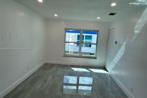 Appartement à louer à Dania Beach, Floride: 3 chambres № 1952994 - photo 4