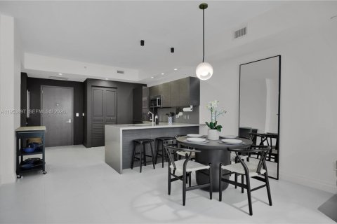 Купить кондоминиум в Майами, Флорида 1 спальня, 84.08м2, № 2054939 - фото 8
