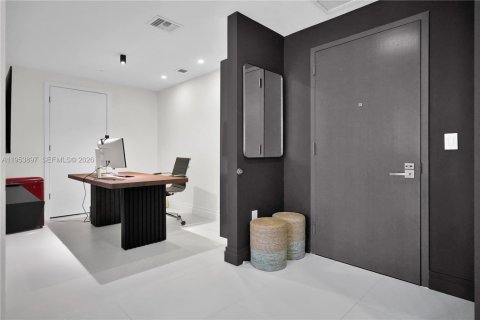 Купить кондоминиум в Майами, Флорида 1 спальня, 84.08м2, № 2054939 - фото 15