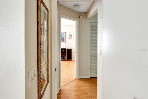 Купить кондоминиум в Тампа, Флорида 9 комнат, 100.33м2, № 2211510 - фото 15