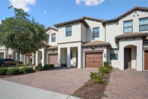 Townhouse in Davenport, Florida 3 bedrooms, 169.83 sq.m. № 1760034 - photo 3