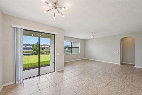Casa en venta en Lakewood Ranch, Florida, 3 dormitorios, 171.5 m2 № 1855429 - foto 5