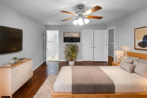 Townhouse in Kissimmee, Florida 3 bedrooms, 158.21 sq.m. № 1564078 - photo 4