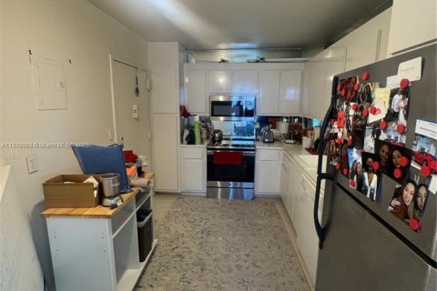 Снять в аренду квартиру в Майами-Бич, Флорида 2 спальни, 140.75м2, № 1847701 - фото 4