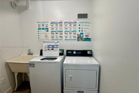 Снять в аренду квартиру в Майами-Бич, Флорида 2 спальни, 140.75м2, № 1847701 - фото 21