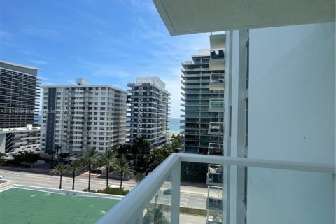 Снять в аренду квартиру в Майами-Бич, Флорида 2 спальни, 140.75м2, № 1847701 - фото 8