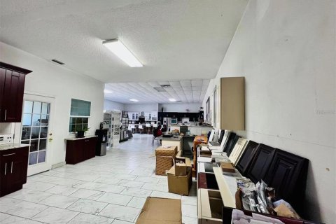Commercial property in Bradenton, Florida 1347.08 sq.m. № 2098022 - photo 7